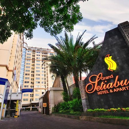 Grand Setiabudi Hotel Бандунг Экстерьер фото