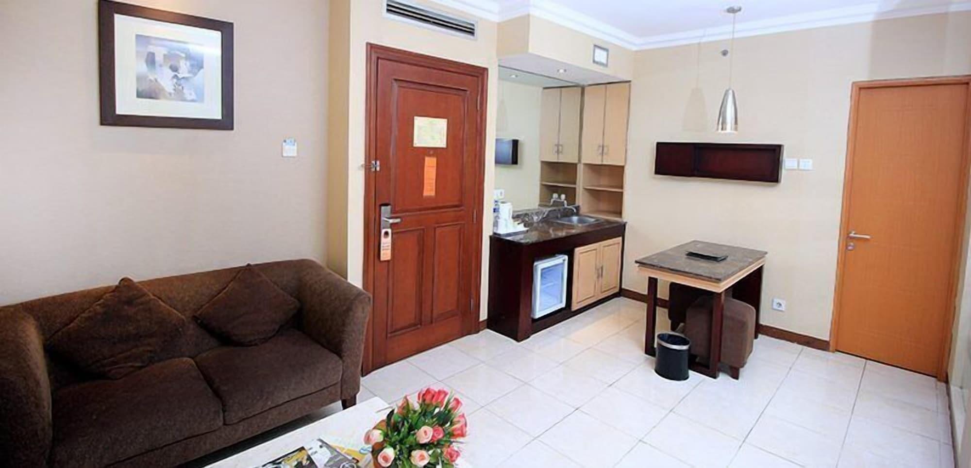 Grand Setiabudi Hotel Бандунг Экстерьер фото
