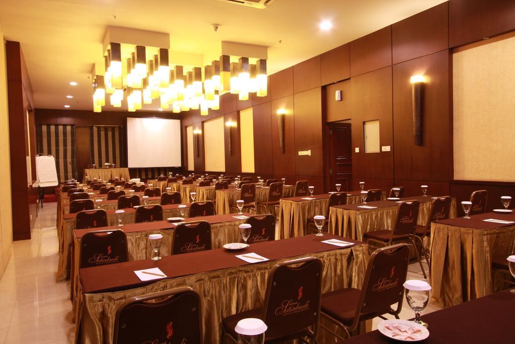 Grand Setiabudi Hotel Бандунг Экстерьер фото