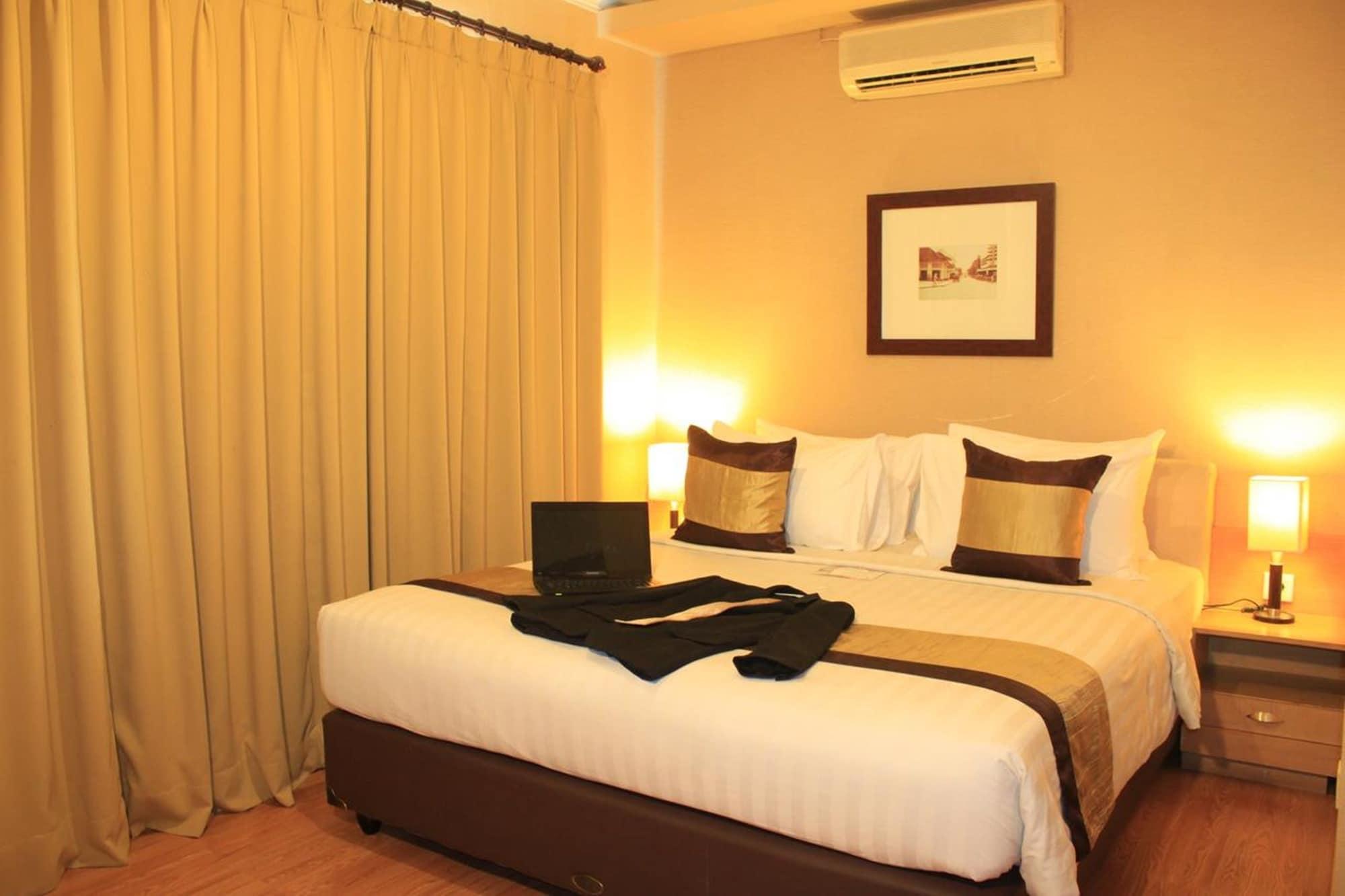 Grand Setiabudi Hotel Бандунг Экстерьер фото