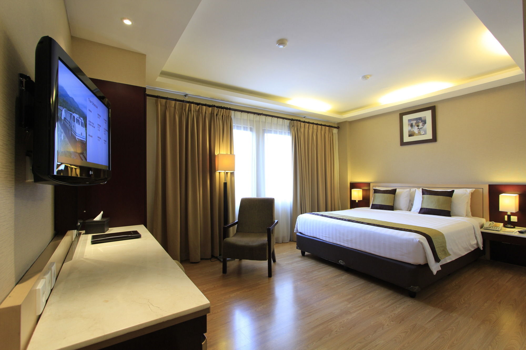 Grand Setiabudi Hotel Бандунг Экстерьер фото