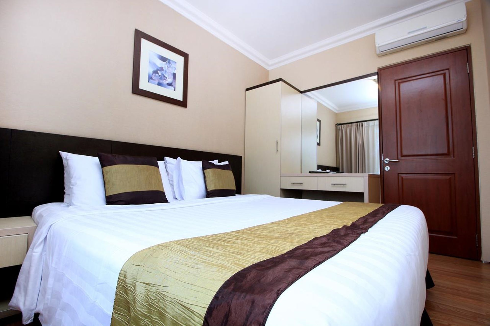 Grand Setiabudi Hotel Бандунг Экстерьер фото