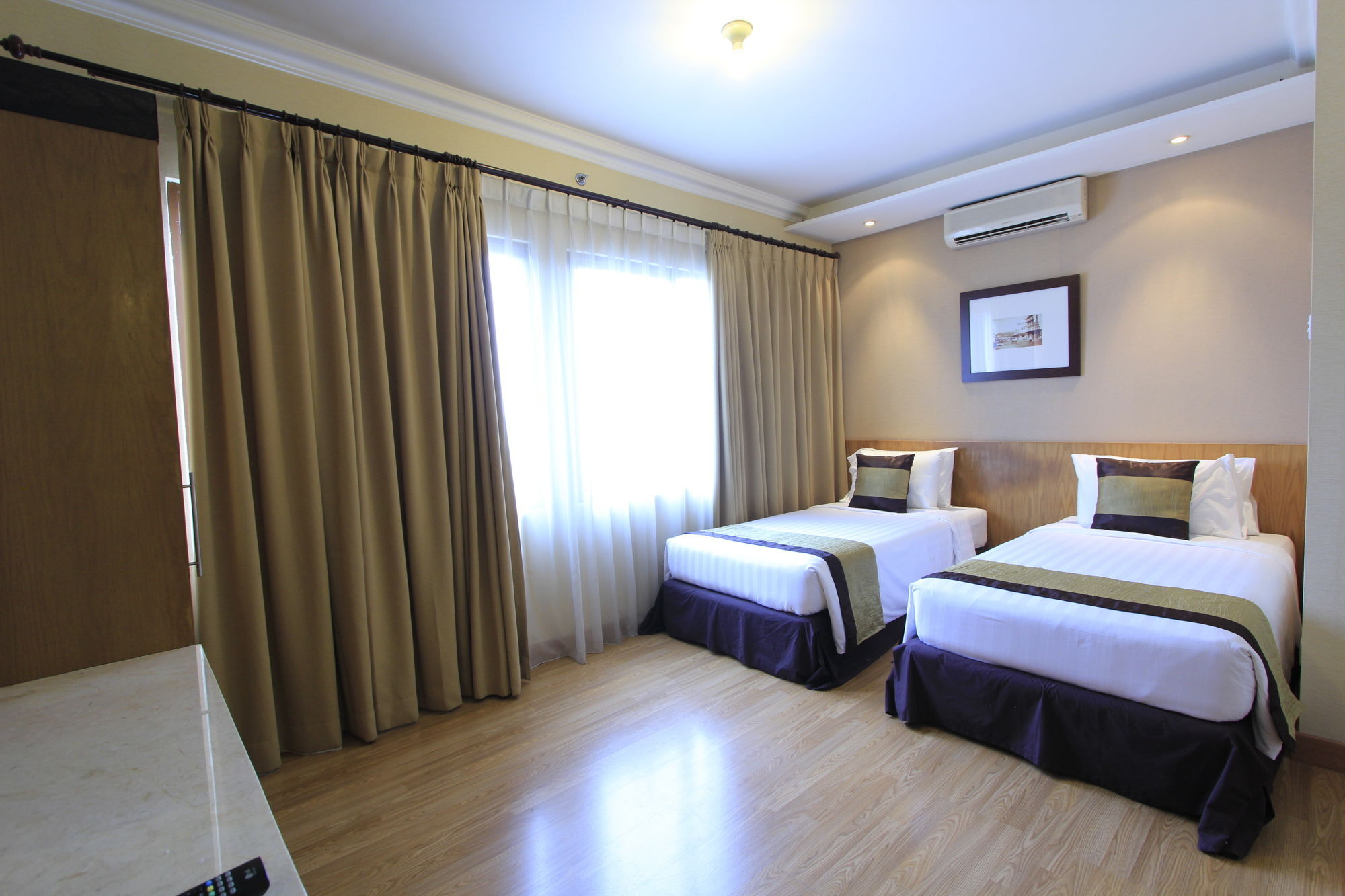 Grand Setiabudi Hotel Бандунг Экстерьер фото